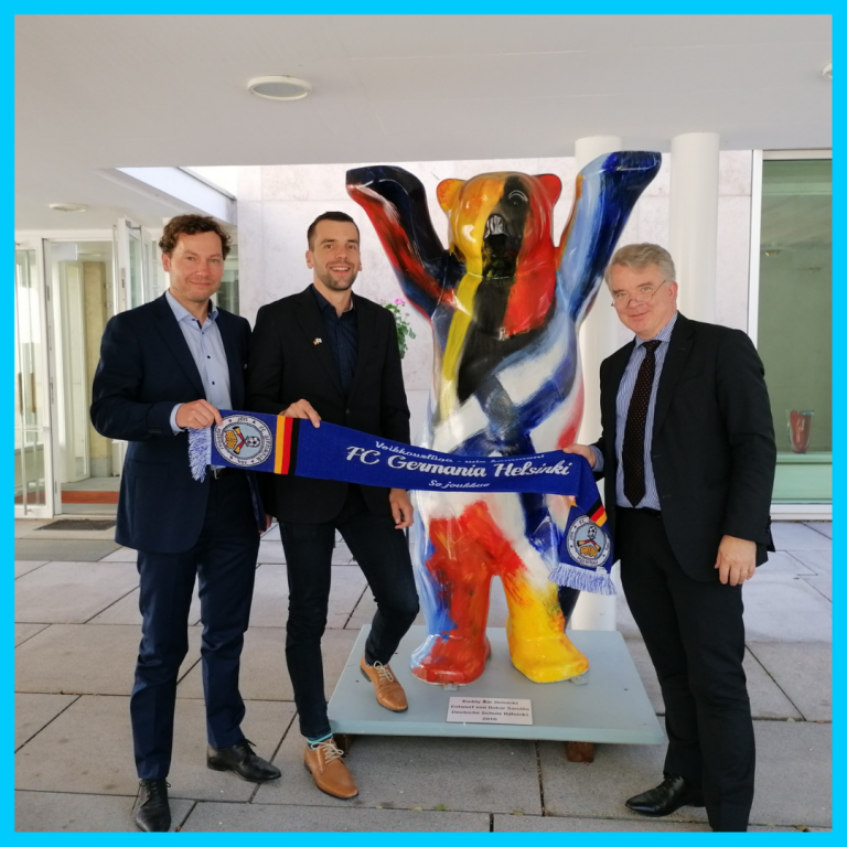 FCGH trifft Botschafter Konrad Arz von Straussenburg FC Germania Helsinki